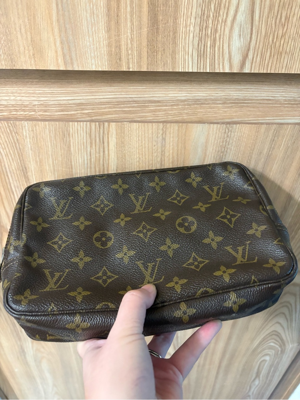 Auth LOUIS VUITTON Monogram TROUSSE TOILETTE 23 BAG POUCH - Picture 5 of 13